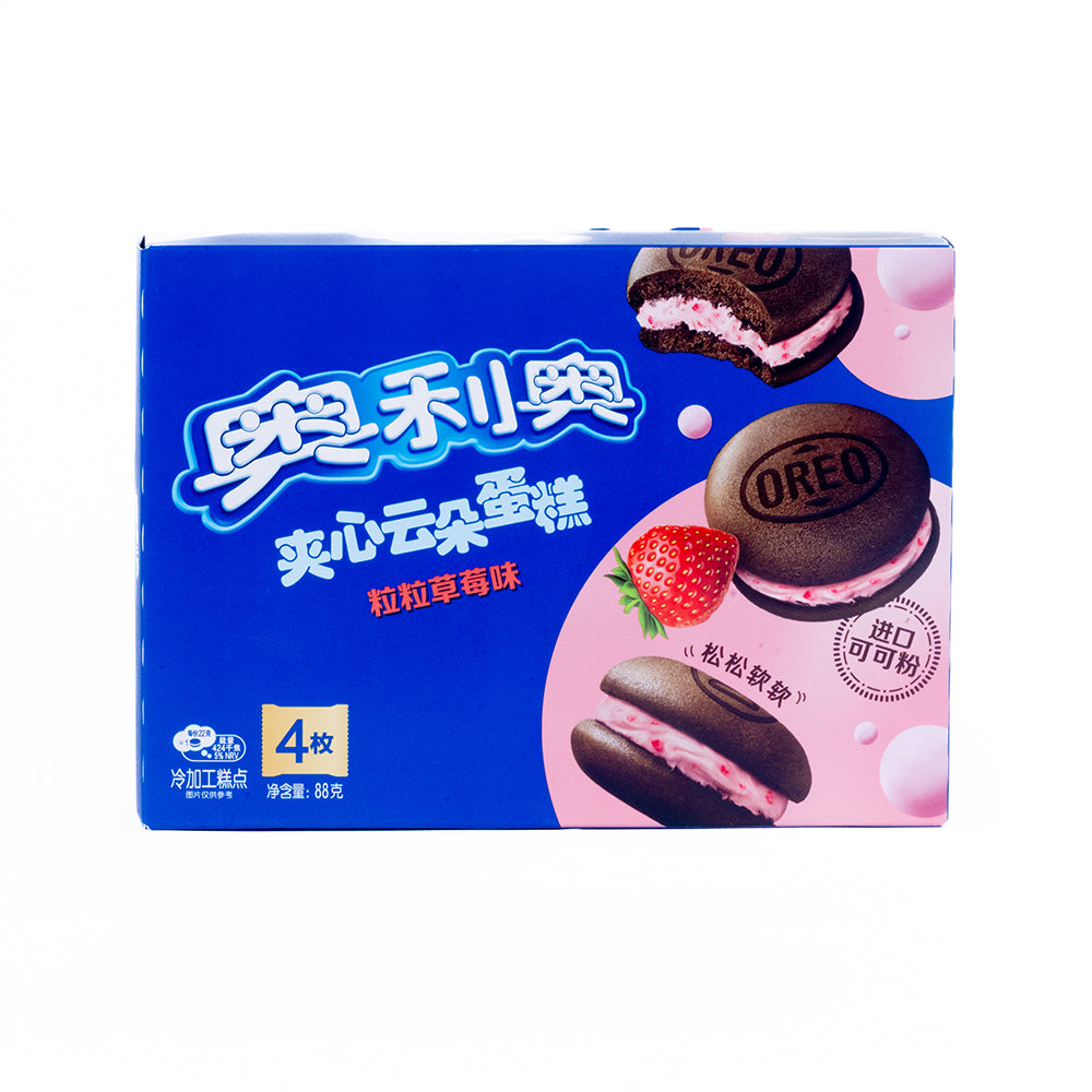 Oreo Soft Snack Cakes with Strawberry Cream (4 Pieces)